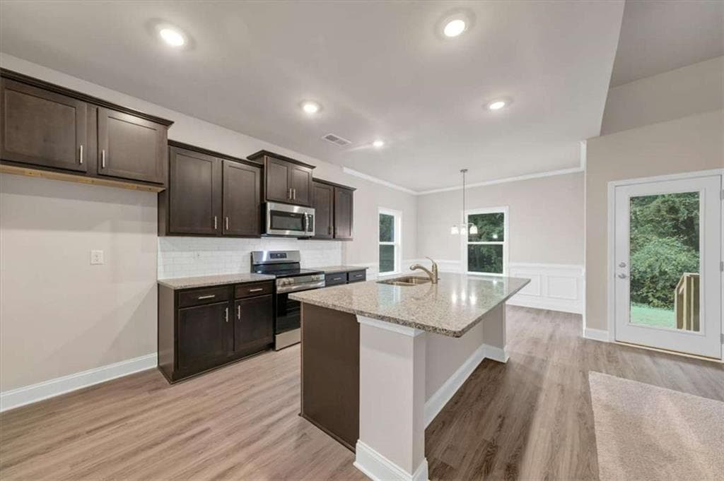 3 bedroom, 2 bathroom, 1,709 sq ft single family residence for sale at 216 Rhett Drive, Bowdon, GA 30108 — photo 5