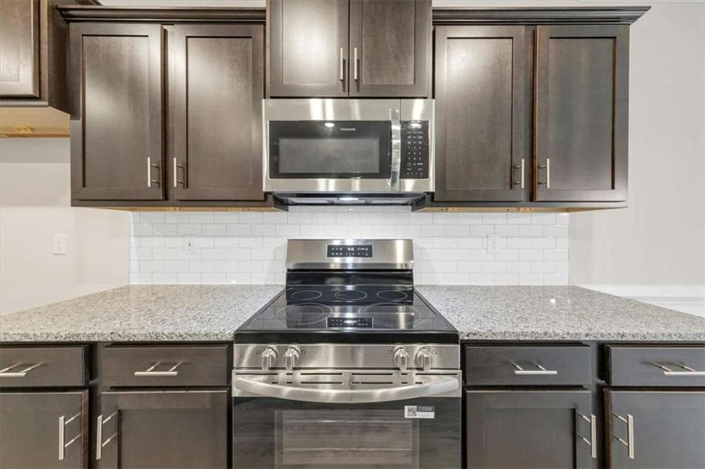 3 bedroom, 2 bathroom, 1,709 sq ft single family residence for sale at 216 Rhett Drive, Bowdon, GA 30108 — photo 6