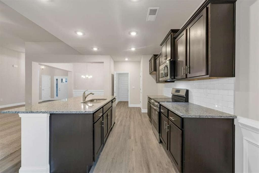 3 bedroom, 2 bathroom, 1,709 sq ft single family residence for sale at 216 Rhett Drive, Bowdon, GA 30108 — photo 7