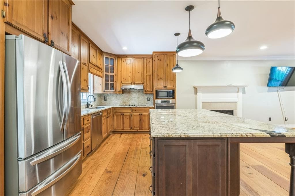 5 bedroom, 4 bathroom, 3,008 sq ft single family residence for rent at 3120 Rockaway Road, Atlanta, GA 30341 for $4,540 a month — photo 2