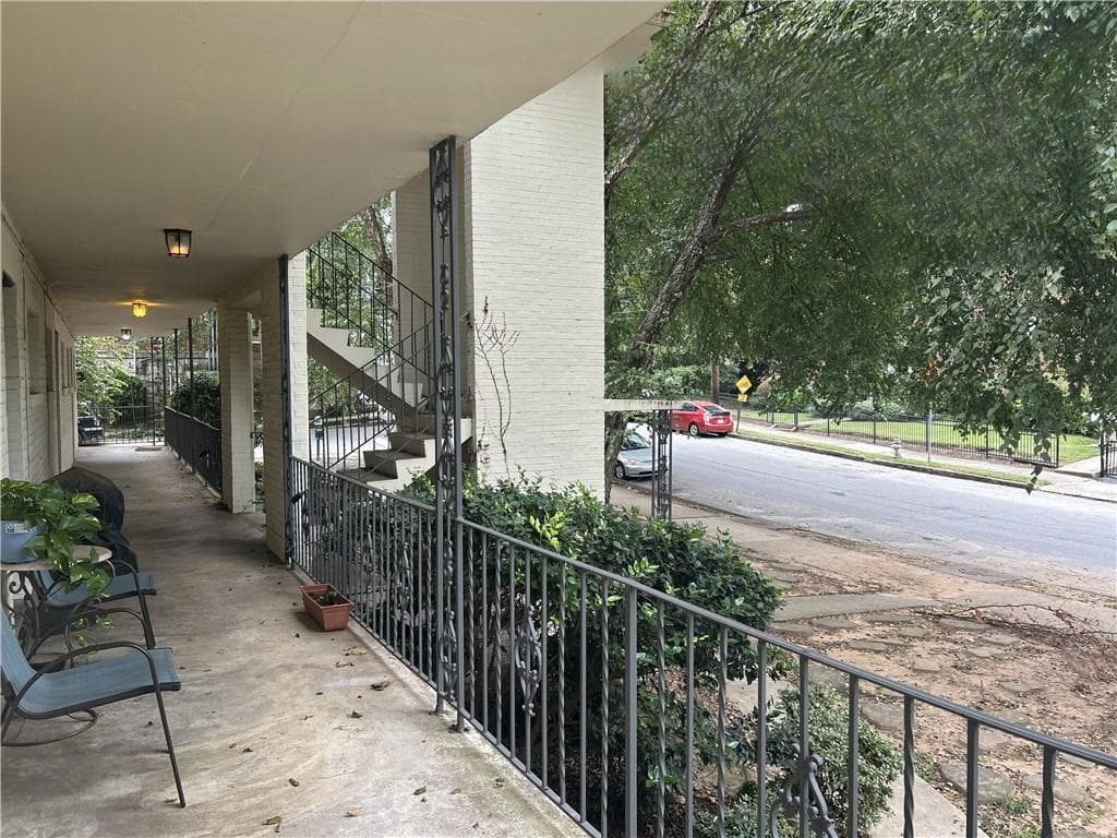 2 bedroom, 1 bathroom, 610 sq ft condominium for sale at 699 Argonne Avenue 101, Atlanta, GA 30308 — photo 3