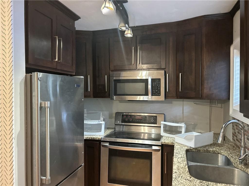 2 bedroom, 1 bathroom, 610 sq ft condominium for sale at 699 Argonne Avenue 101, Atlanta, GA 30308 — photo 8