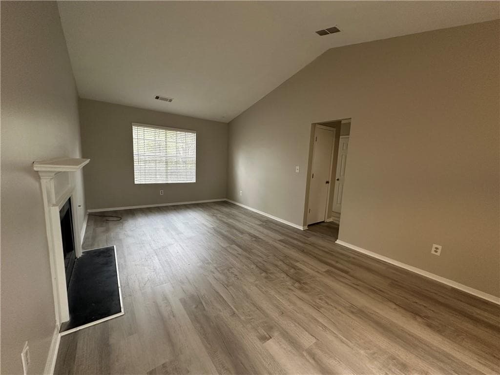 3 bedroom, 3 bathroom, 1,575 sq ft single family residence for rent at 115 Yatley Court, Alpharetta, GA 30022 for $2,095 a month — photo 7