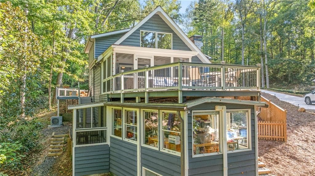 3 bedroom, 3 bathroom, 2,412 sq ft home for sale at 9170 Lisa Circle, Gainesville, GA