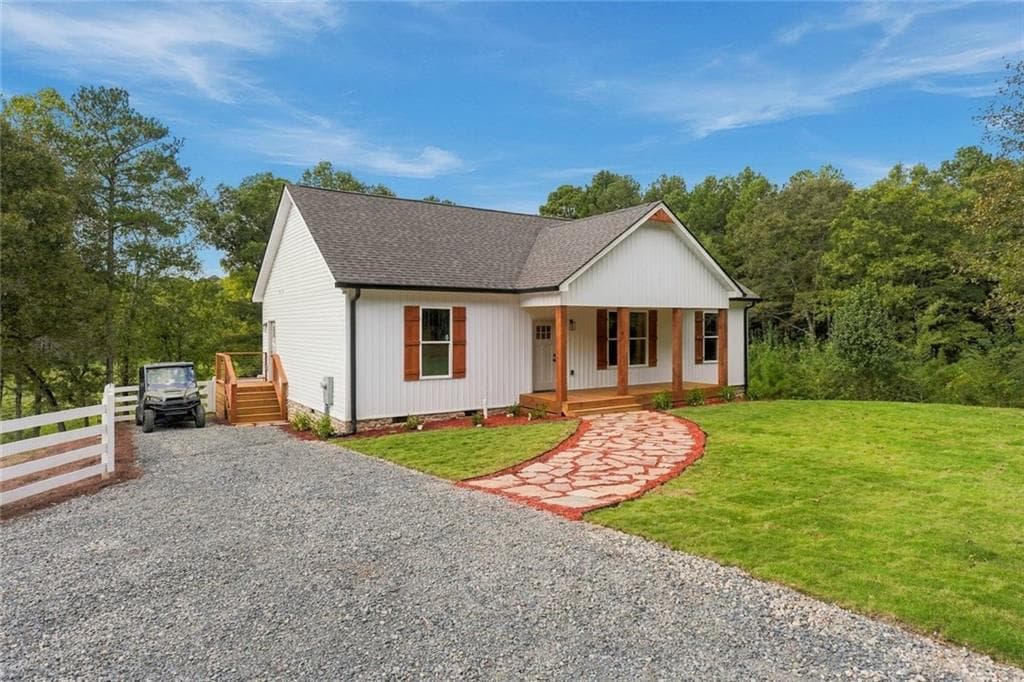 3 bedroom, 2 bathroom, 1,425 sq ft single family residence for sale at 4053 Maple Grove Church Road, Resaca, GA 30735
