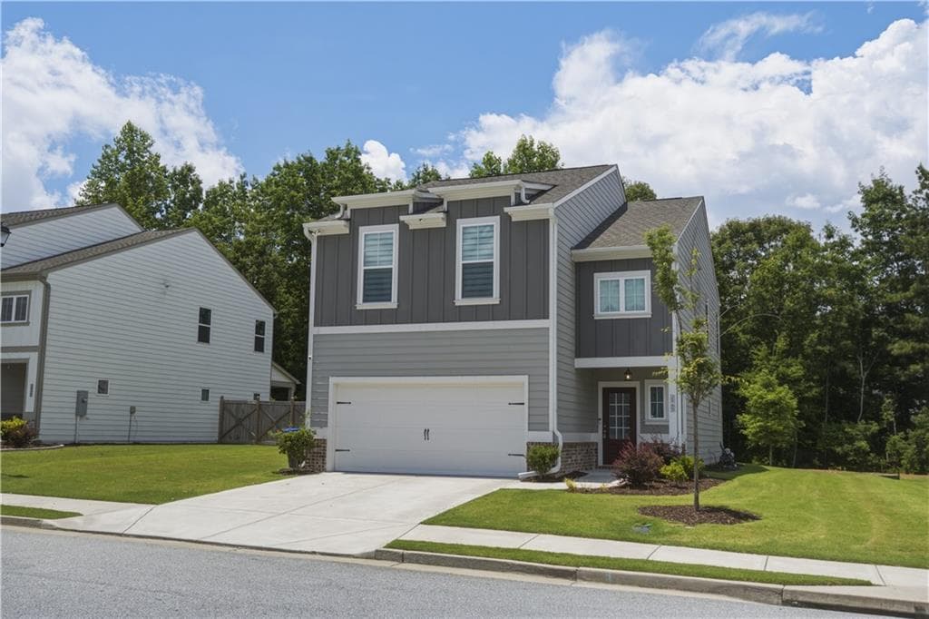 4 bedroom, 3 bathroom, 2,472 sq ft single family residence for sale at 2965 Vinca Drive, Buford, GA 30519 — photo 2