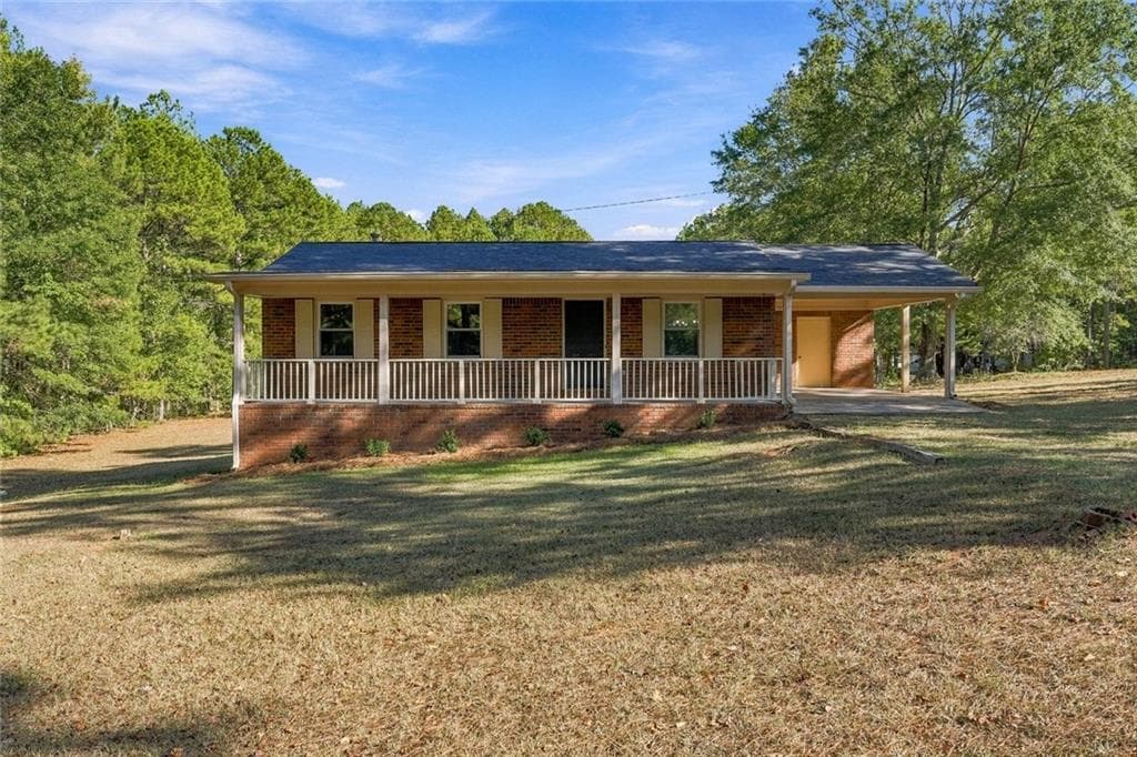 3 bedroom, 2 bathroom, 1,123 sq ft single family residence for sale at 1941 J T Elder Road, Watkinsville, GA 30677 — photo 2