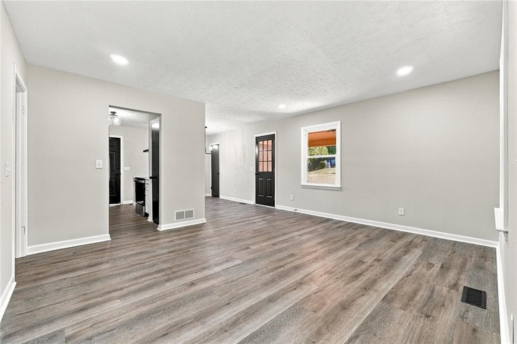 3 bedroom, 2 bathroom, 1,123 sq ft single family residence for sale at 1941 J T Elder Road, Watkinsville, GA 30677 — photo 6