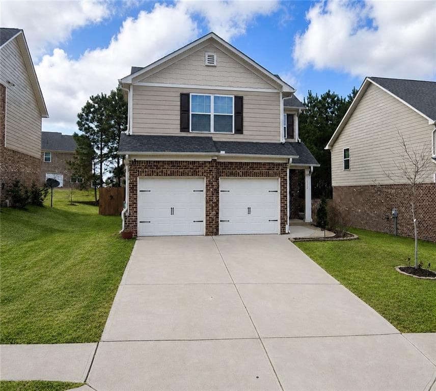 3 bedroom, 3 bathroom, 1,692 sq ft home for sale at 105 Al Jennah Boulevard, Locust Grove, GA