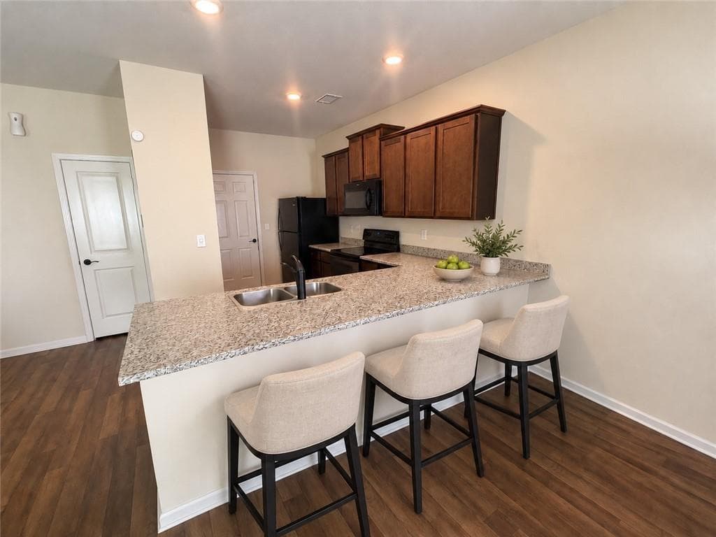3 bedroom, 3 bathroom, 1,692 sq ft single family residence for sale at 105 Al Jennah Boulevard, Locust Grove, GA 30248 — photo 3