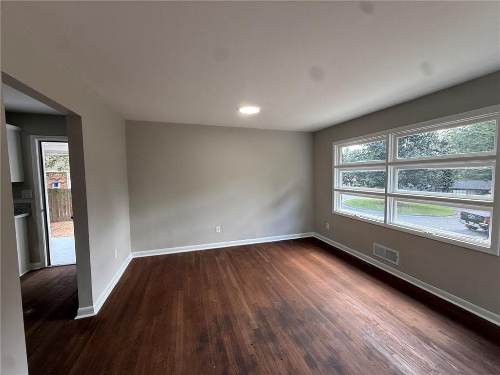 4 bedroom, 3 bathroom, 1,946 sq ft single family residence for sale at 3229 Vanderbilt Lane, Atlanta, GA 30318 — photo 8