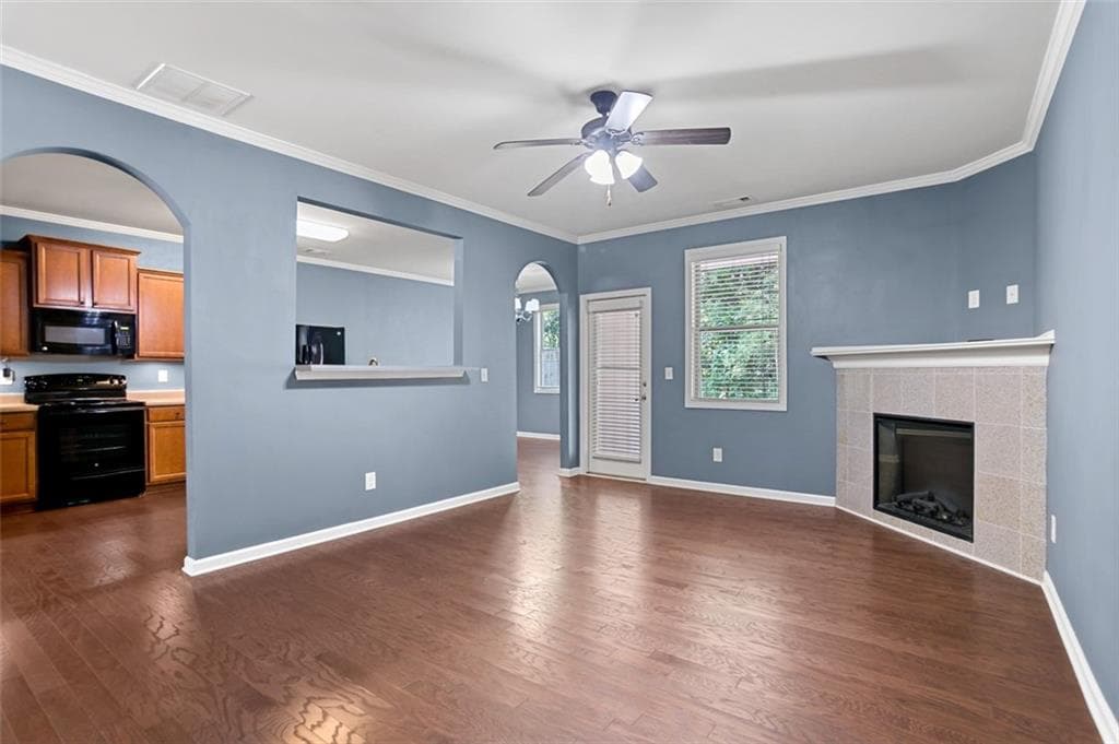 3 bedroom, 3 bathroom, 1,902 sq ft townhouse for sale at 224 Madison Avenue, Acworth, GA 30102 — photo 5