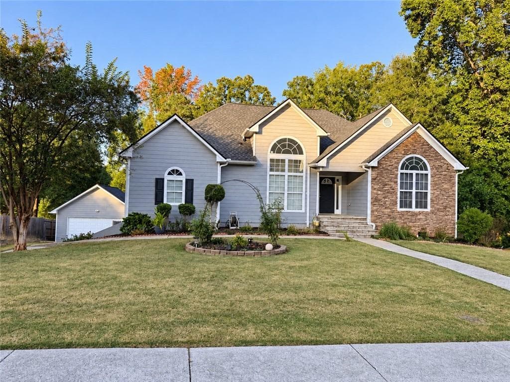 4 bedroom, 3 bathroom, 2,374 sq ft single family residence for sale at 3336 Duncan Bridge Trail, Buford, GA 30519 — photo 1 of 47