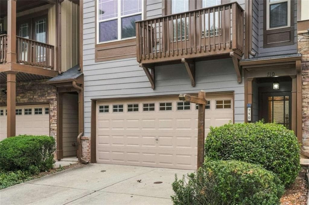 3 bedroom, 4 bathroom, 2,262 sq ft townhouse for sale at 710 Emeril Drive, Avondale Estates, GA 30002 — photo 3