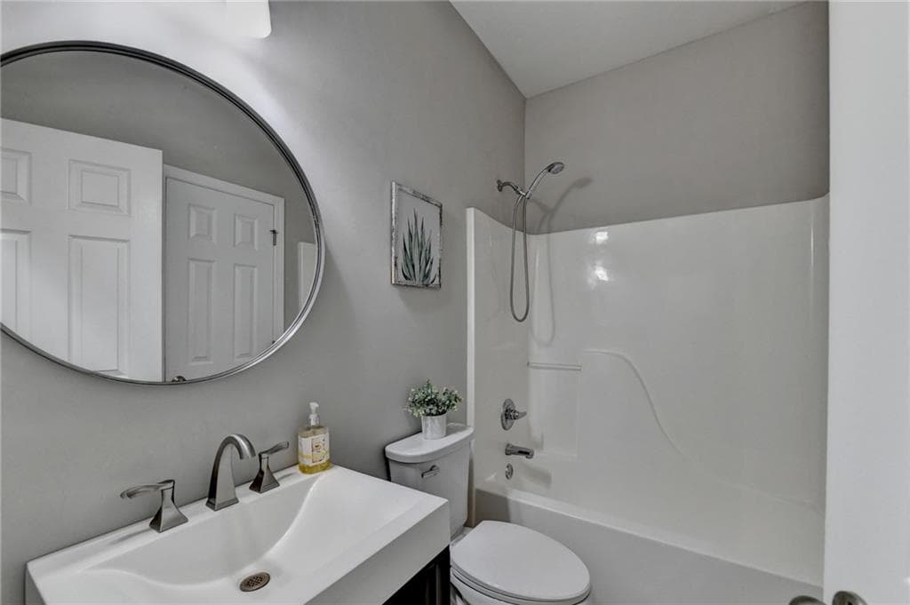3 bedroom, 3 bathroom, 2,158 sq ft single family residence for rent at 7040 Silk Tree Pointe, Braselton, GA 30517 for $2,350 a month — photo 9