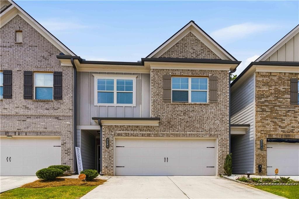 3 bedroom, 3 bathroom, 1,948 sq ft home for sale at 2483 Quay Ridge, Lawrenceville, GA