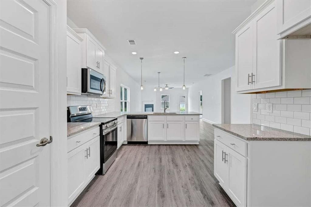 4 bedroom, 2 bathroom, 2,030 sq ft single family residence for sale at 317 Angela Avenue, Bowdon, GA 30108 — photo 3