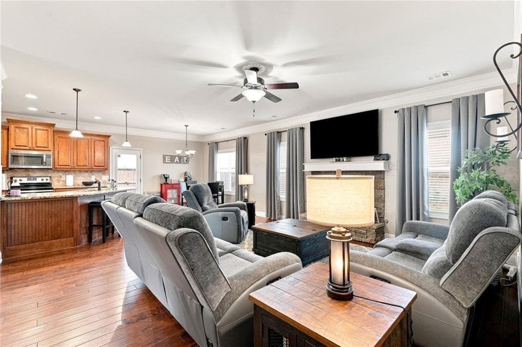 4 bedroom, 3 bathroom, 2,704 sq ft single family residence under contract at 334 Red Cap Circle, Jefferson, GA 30549 — photo 6