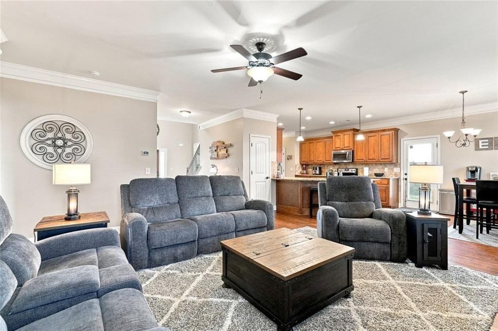 4 bedroom, 3 bathroom, 2,704 sq ft single family residence under contract at 334 Red Cap Circle, Jefferson, GA 30549 — photo 7