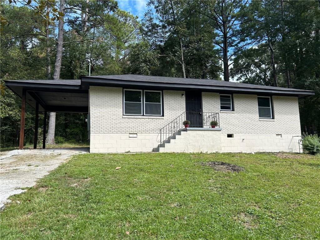 3 bedroom, 1 bathroom, 1,040 sq ft single family residence for sale at 2970 Humphries Drive, Atlanta, GA 30354