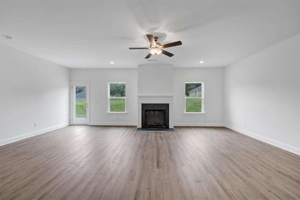 4 bedroom, 3 bathroom, 2,328 sq ft single family residence for sale at 313 Angela Avenue, Bowdon, GA 30108 — photo 2