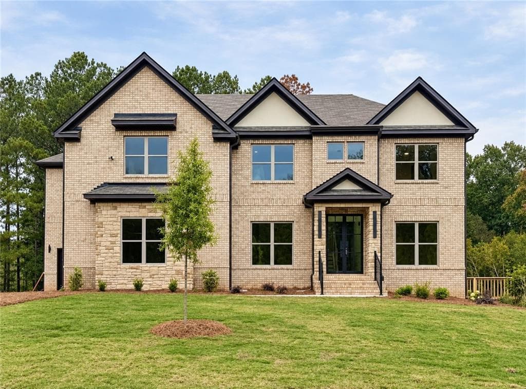 5 bedroom, 4 bathroom single family residence under contract at 1061 Horizon Court, Covington, GA 30016 — photo 2