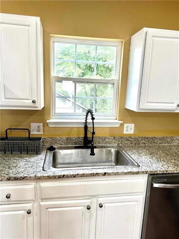 4 bedroom, 4 bathroom, 1,872 sq ft townhouse for sale at 2333 Beaver Falls Drive, Norcross, GA 30071 — photo 7