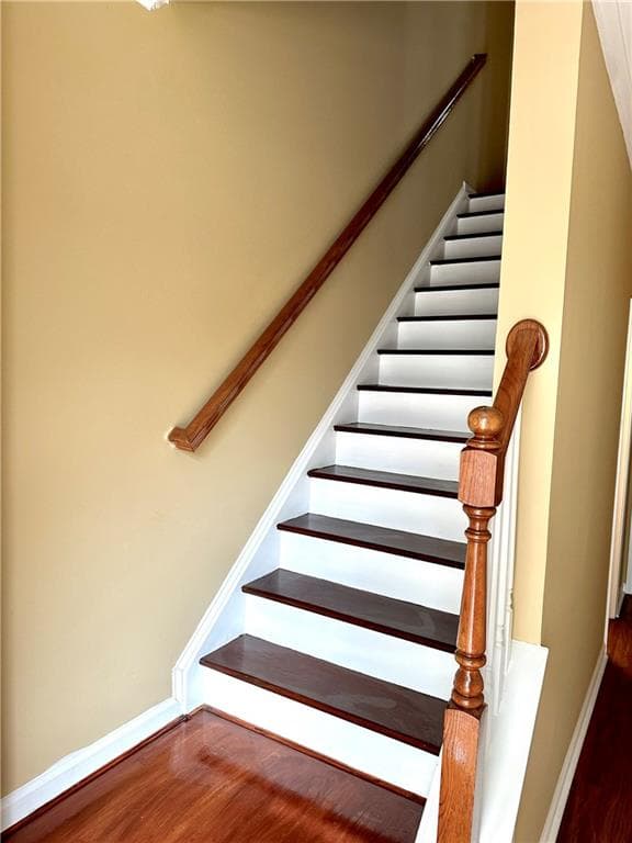 4 bedroom, 4 bathroom, 1,872 sq ft townhouse for sale at 2333 Beaver Falls Drive, Norcross, GA 30071 — photo 4