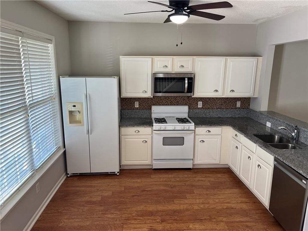2 bedroom, 3 bathroom, 1,370 sq ft other for rent at 2010 Whitestone Place, Alpharetta, GA 30005 for $1,950 a month — photo 7