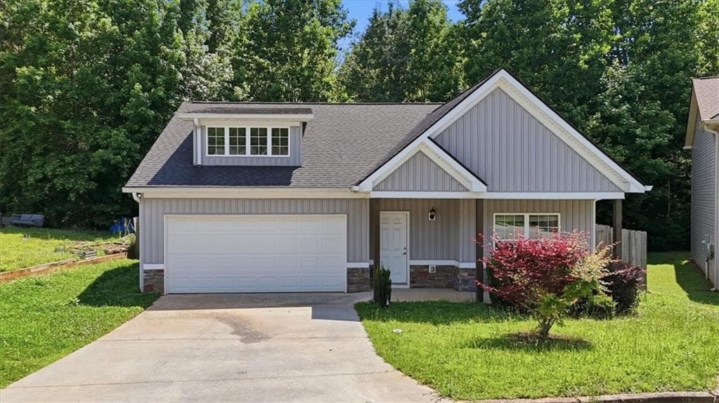 3 bedroom, 2 bathroom, 1,504 sq ft single family residence for sale at 785 Dawn Place, Alto, GA 30510