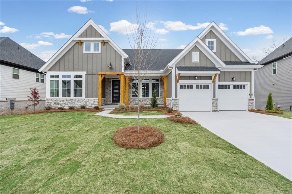 4 bedroom, 3 bathroom, 2,699 sq ft single family residence for sale at 82 Clear Lake Parkway, Hoschton, GA 30548