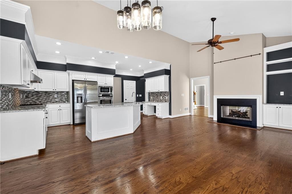 4 bedroom, 4 bathroom, 2,747 sq ft single family residence for rent at 7670 Bellemont Ridge, Johns Creek, GA 30097 for $3,300 a month — photo 10