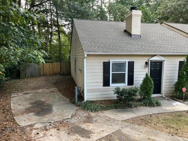 2 bedroom, 2 bathroom, 1,064 sq ft townhouse for sale at 212 Westland Circle, Marietta, GA 30064 — photo 2