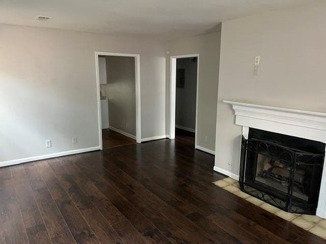 2 bedroom, 2 bathroom, 1,064 sq ft townhouse for sale at 212 Westland Circle, Marietta, GA 30064 — photo 4
