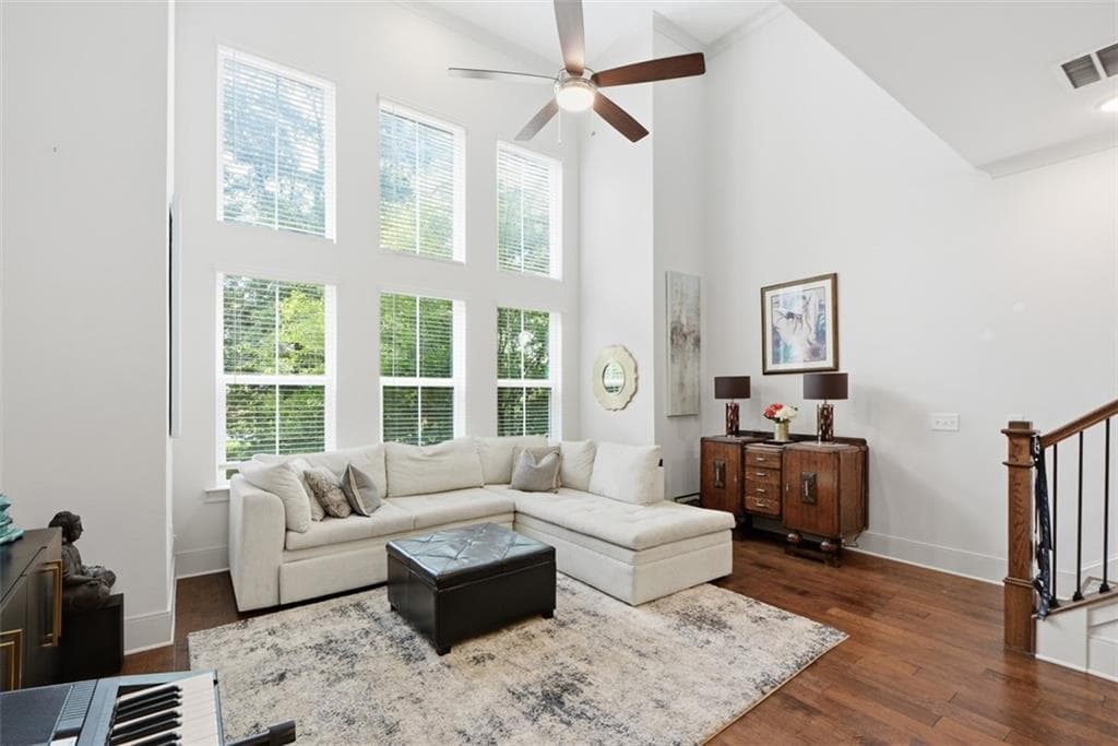3 bedroom, 3 bathroom, 1,986 sq ft townhouse for sale at 923 Katie Kerr Drive, Decatur, GA 30030 — photo 6