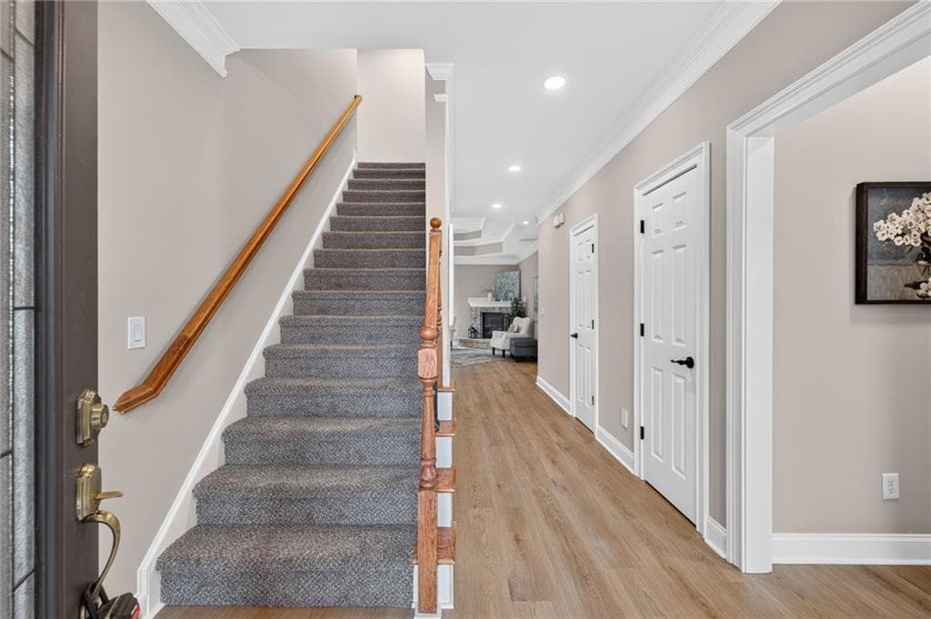 5 bedroom, 4 bathroom, 2,822 sq ft single family residence for sale at 1214 Ridge Hollow Lane, Lawrenceville, GA 30043 — photo 3