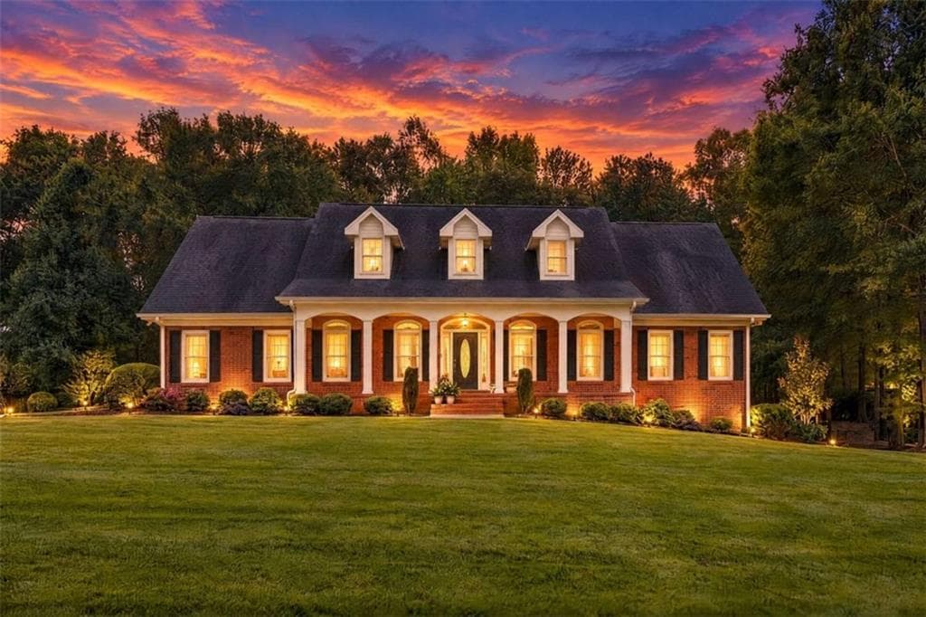4 bedroom, 5 bathroom, 3,597 sq ft home for sale at 708 Branchview Court, Mcdonough, GA