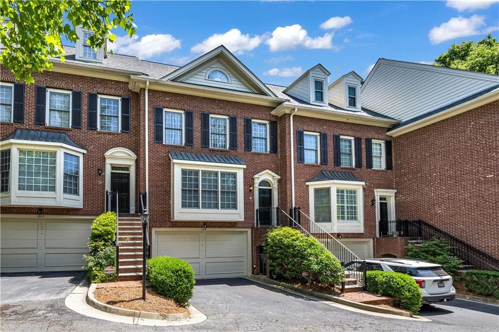 3 bedroom, 4 bathroom, 2,858 sq ft townhouse for sale at 1735 Peachtree Street, Atlanta, GA 30309 — photo 10