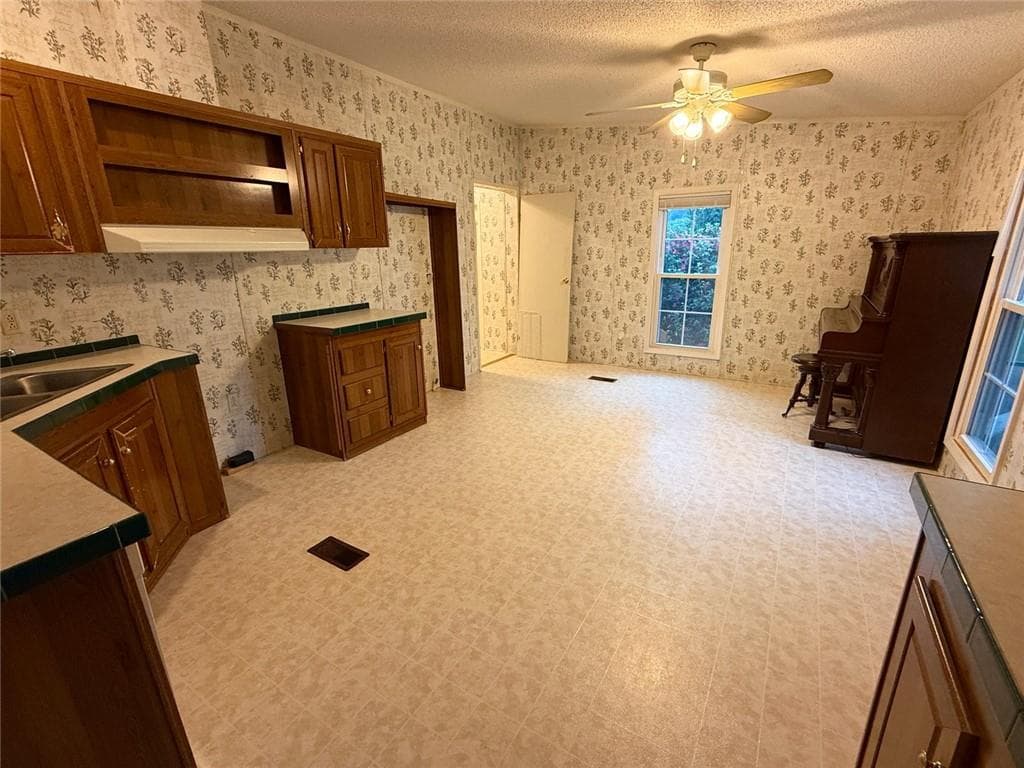 3 bedroom, 2 bathroom, 1,344 sq ft single family residence for sale at 3015 Tommy Dillard Road, Monroe, GA 30656 — photo 9