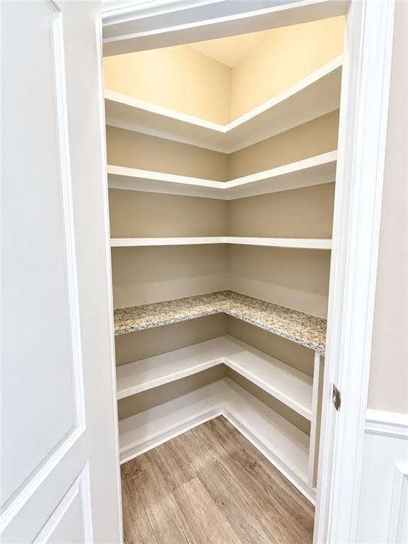 4 bedroom, 3 bathroom, 3,207 sq ft single family residence for rent at 6990 Misttop Loop, Fairburn, GA 30213 for $3,200 a month — photo 5