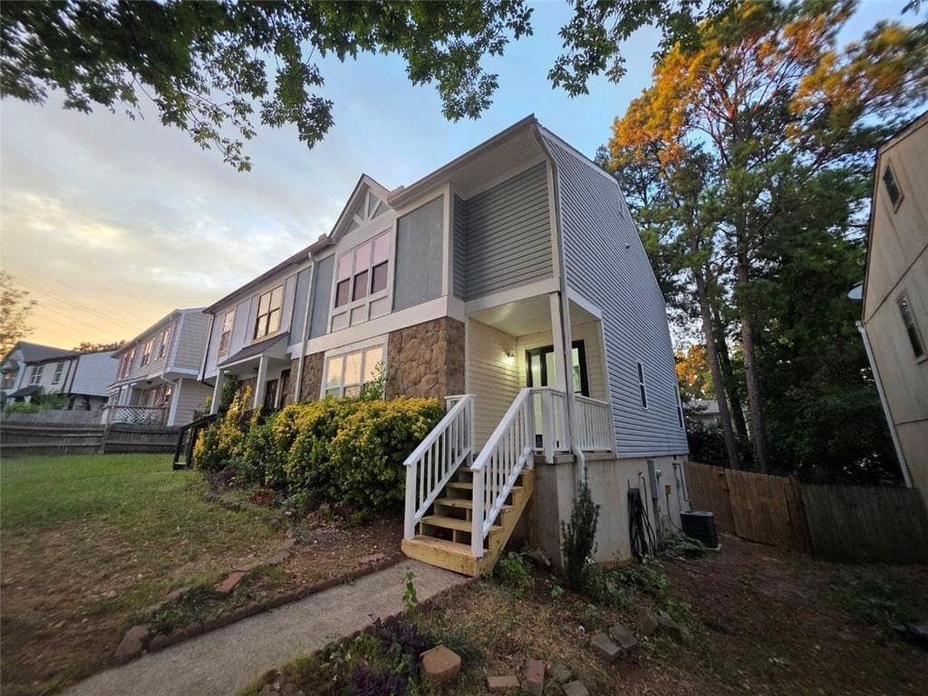 2 bedroom, 3 bathroom, 1,488 sq ft home for sale at 1232 Ridgecrest Lane, Smyrna, GA