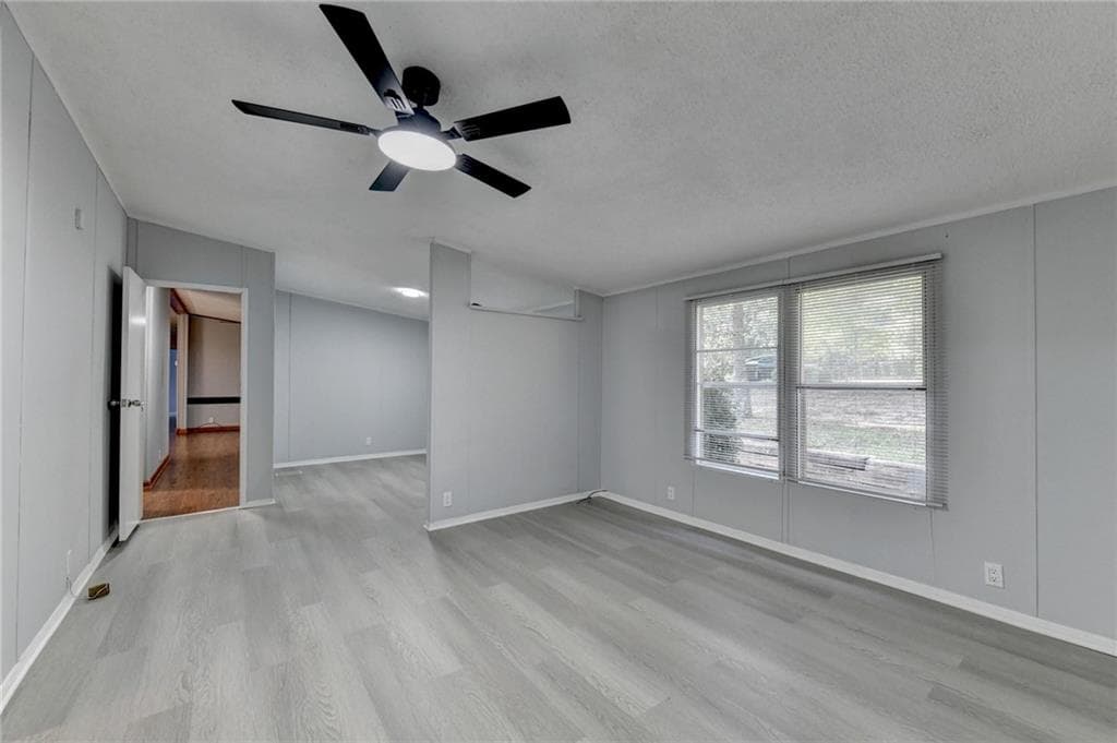 4 bedroom, 2 bathroom, 2,016 sq ft single family residence for sale at 5500 Hemlock Court, Lula, GA 30554 — photo 5