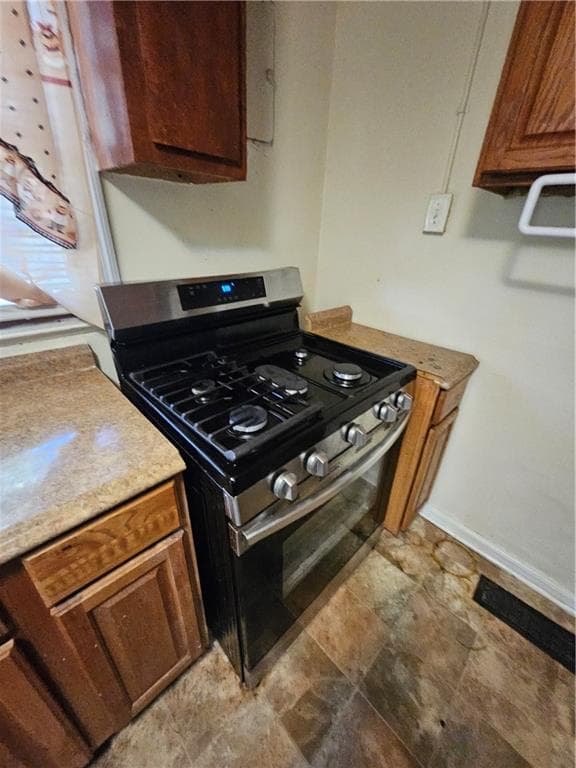 3 bedroom, 1 bathroom, 1,100 sq ft single family residence for sale at 117 Lake Drive, Griffin, GA 30223 — photo 7