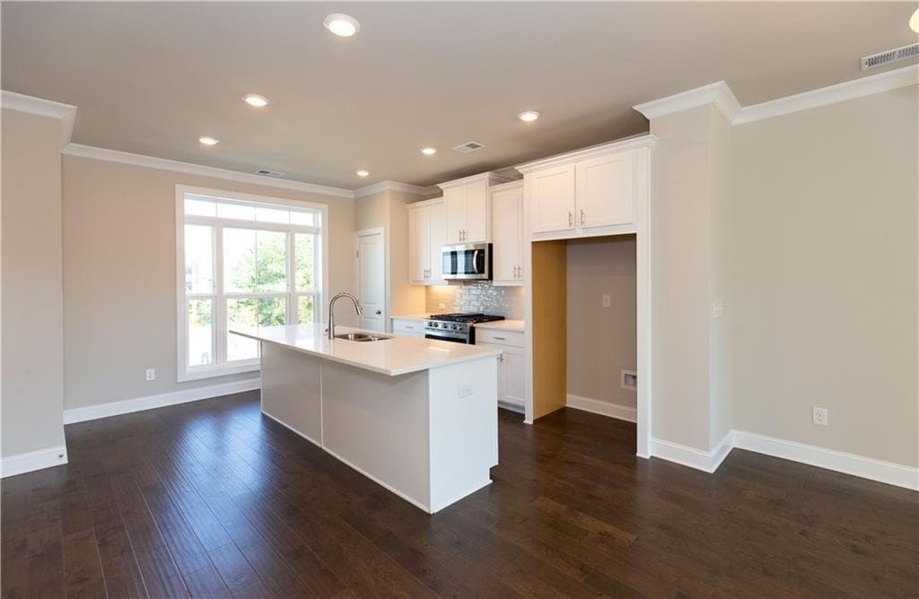 3 bedroom, 4 bathroom, 1,893 sq ft townhouse for rent at 4804 Larkin Pass 53, Buford, GA 30518 for $2,600 a month — photo 9