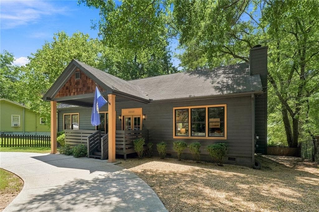 4 bedroom, 4 bathroom, 1,960 sq ft single family residence for rent at 2222 Spink Street, Atlanta, GA 30318 for $4,600 a month — photo 3