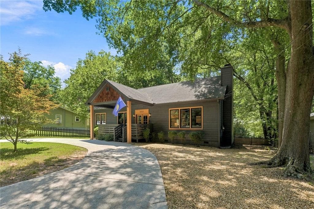 4 bedroom, 4 bathroom, 1,960 sq ft single family residence for rent at 2222 Spink Street, Atlanta, GA 30318 for $4,600 a month — photo 4