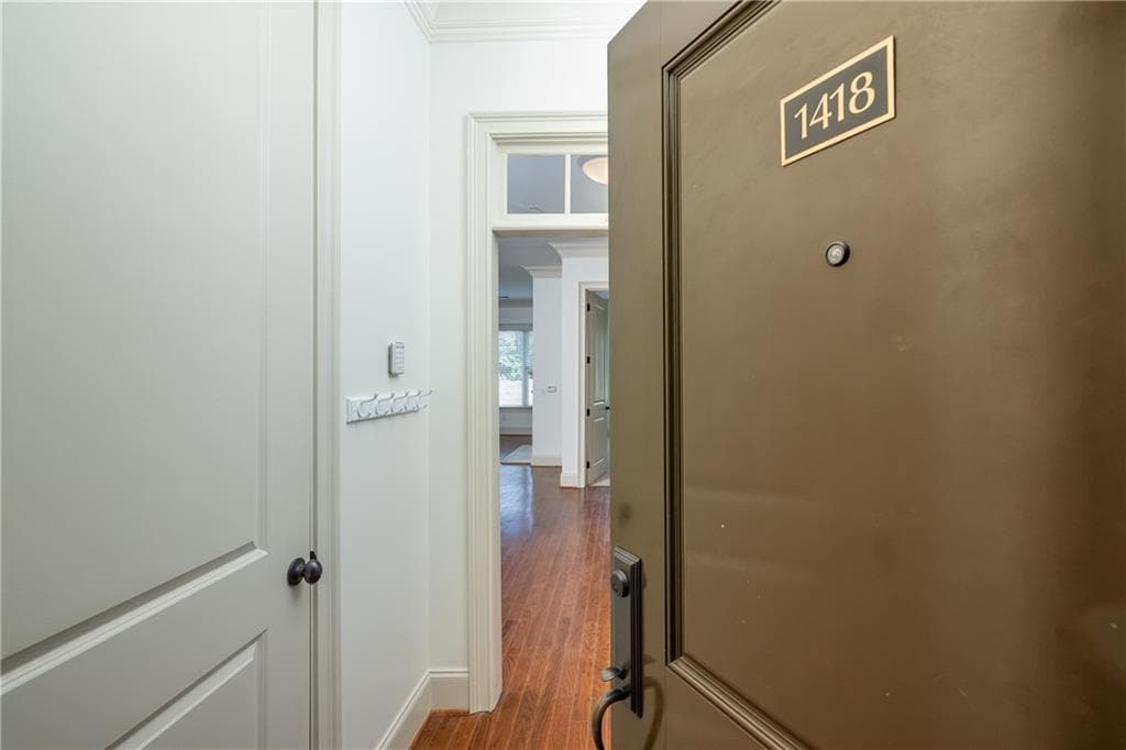 2 bedroom, 2 bathroom, 1,212 sq ft condominium for rent at 3635 E Paces Circle 1418, Atlanta, GA 30326 for $2,400 a month — photo 2