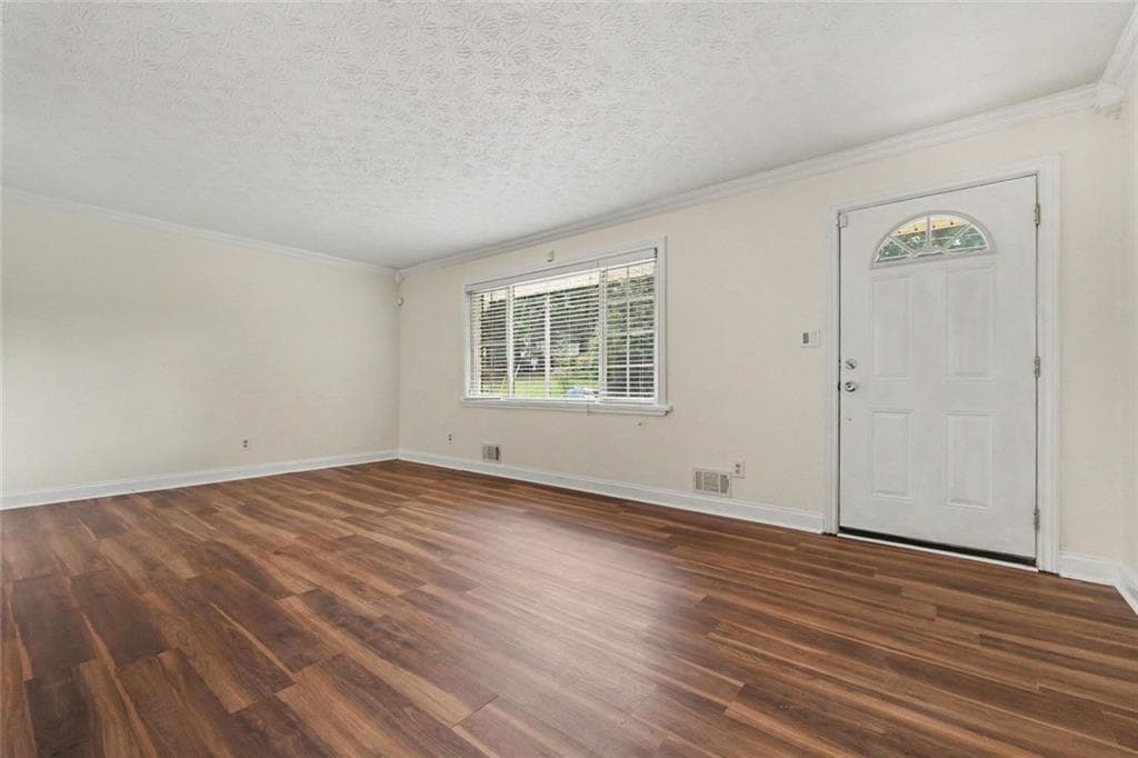 4 bedroom, 3 bathroom, 1,851 sq ft single family residence for sale at 1229 Deleon Court, Clarkston, GA 30021 — photo 6