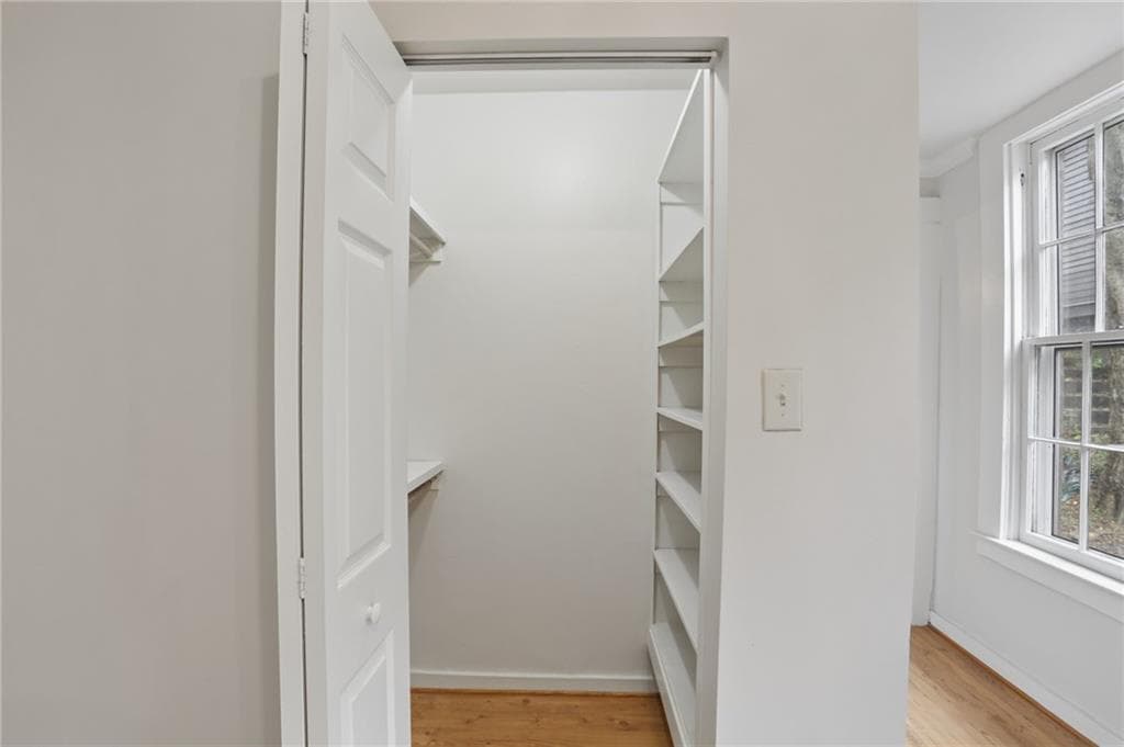 1 bedroom, 1 bathroom duplex for rent at 570 Woodward Avenue B, Atlanta, GA 30312 for $1,690 a month — photo 9