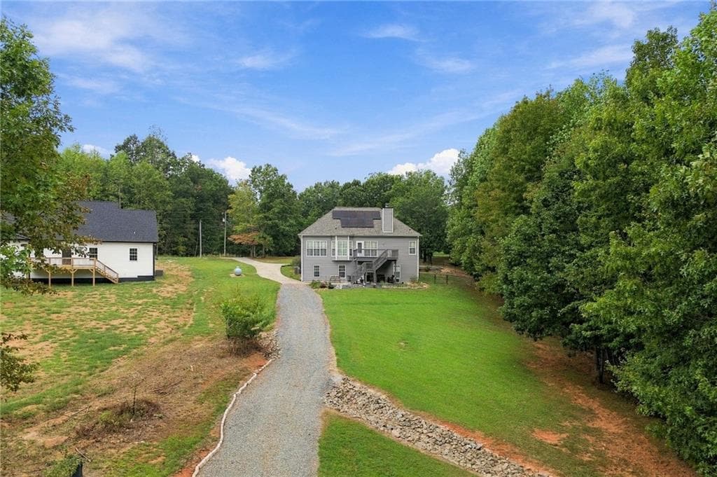 4 bedroom, 3 bathroom, 2,833 sq ft single family residence for sale at 203 Firetower Road, Jasper, GA 30143 — photo 4